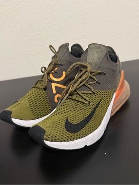 Nike Olive Green & Orange Air Max 270 Knit Sneakers